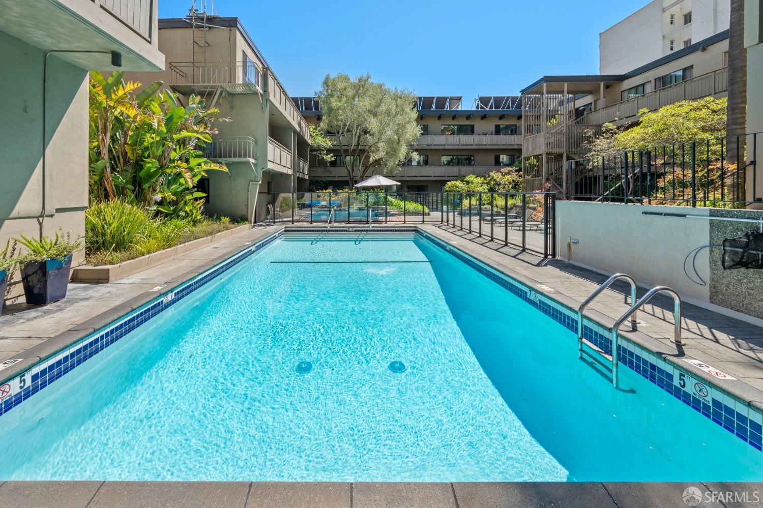 1817 California Street # 2C