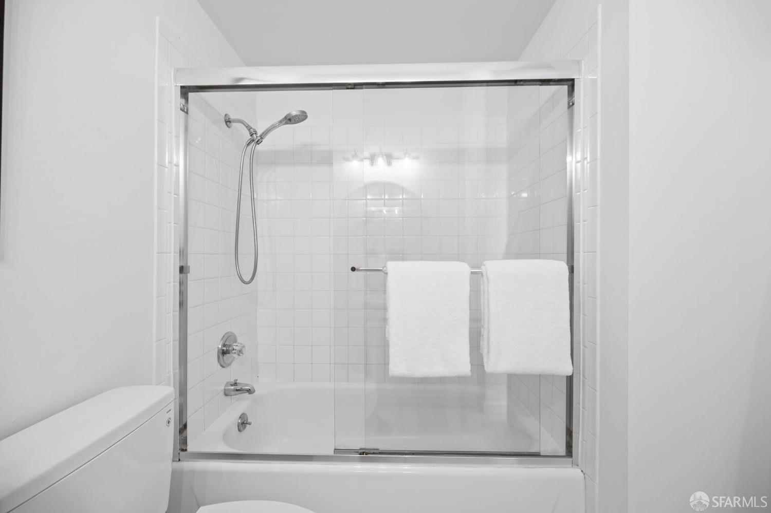 1817 California Street # 2C