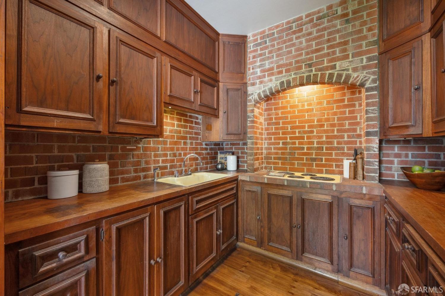 2-4 Montclair Terrace