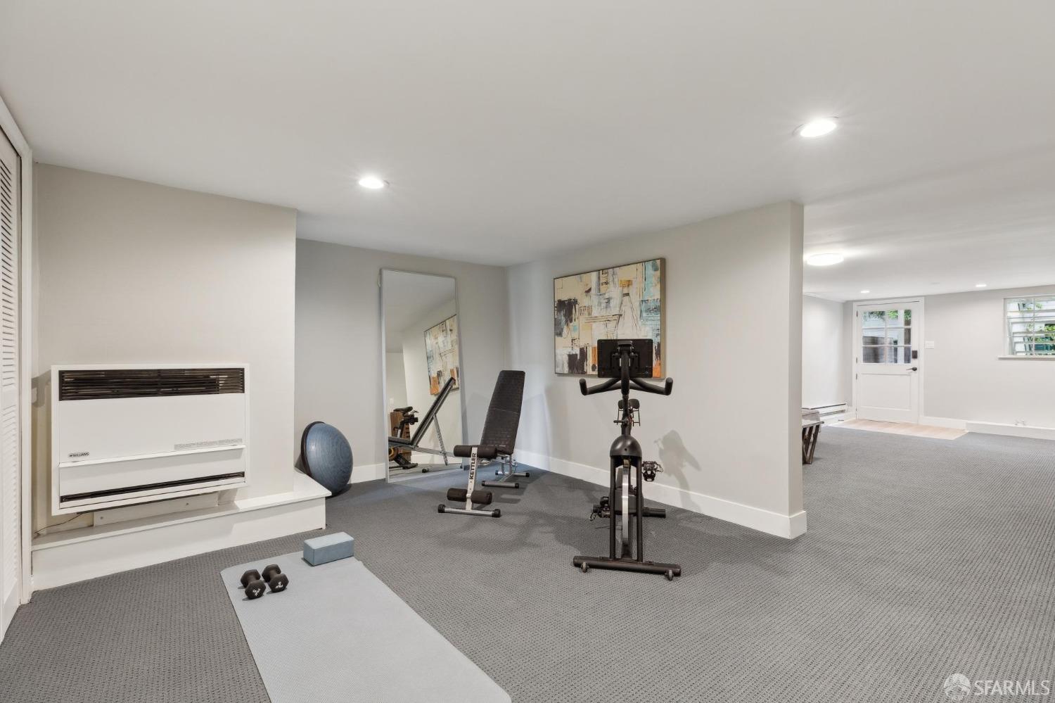 3091 California Street # 1
