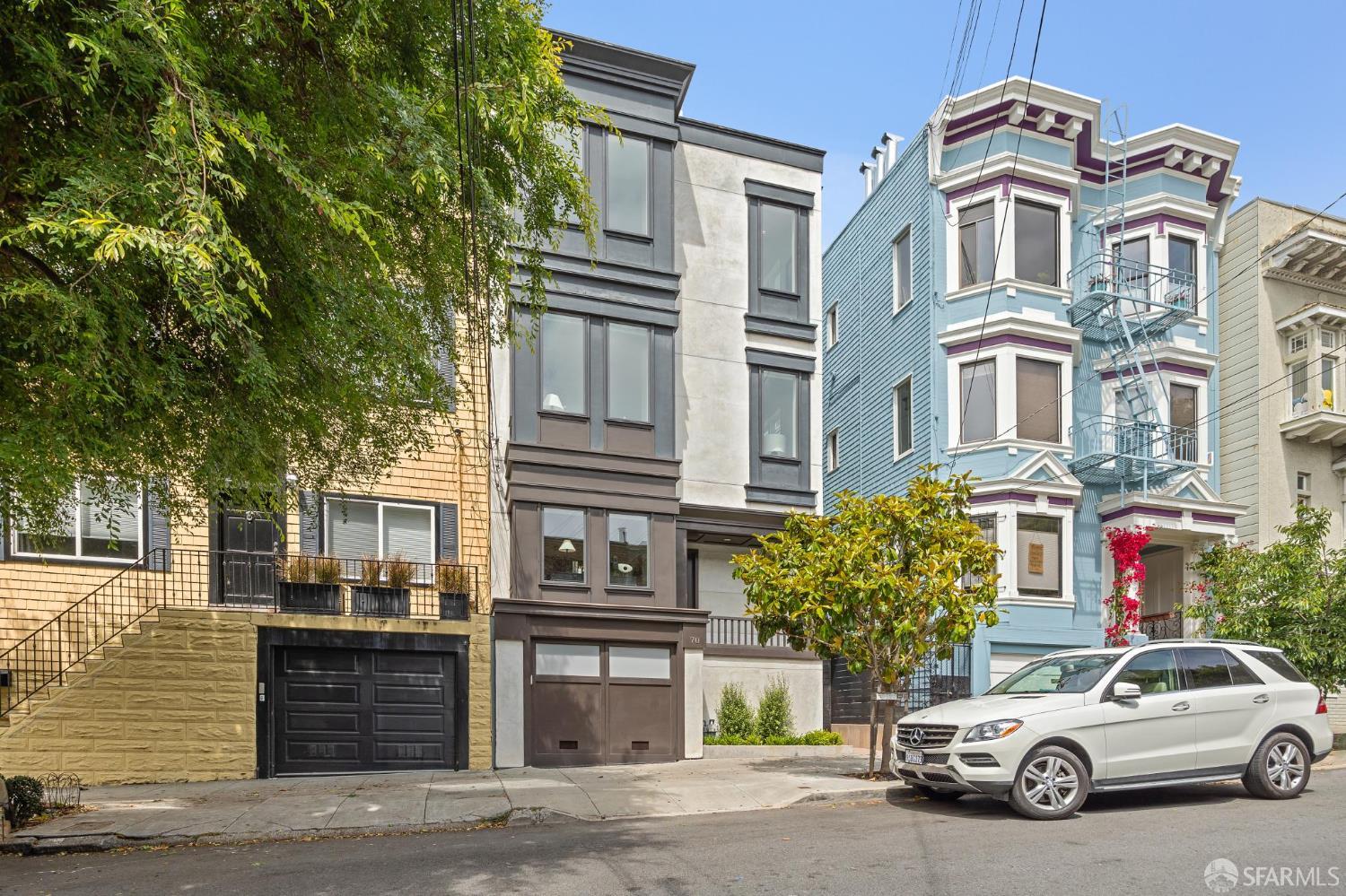 70 Douglass Street
