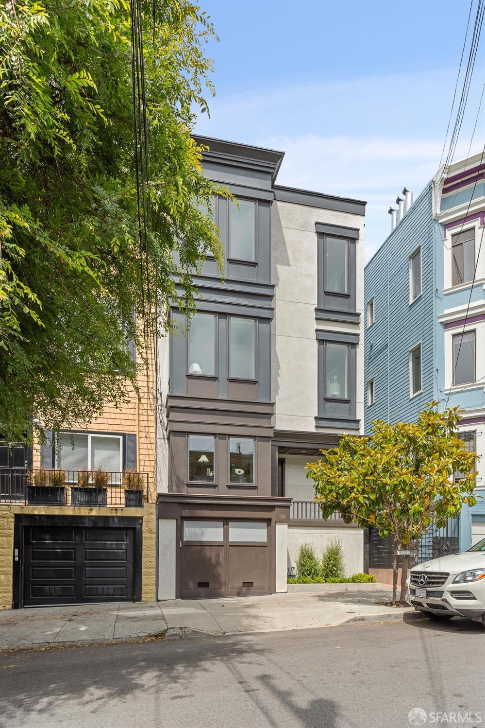 70 Douglass Street