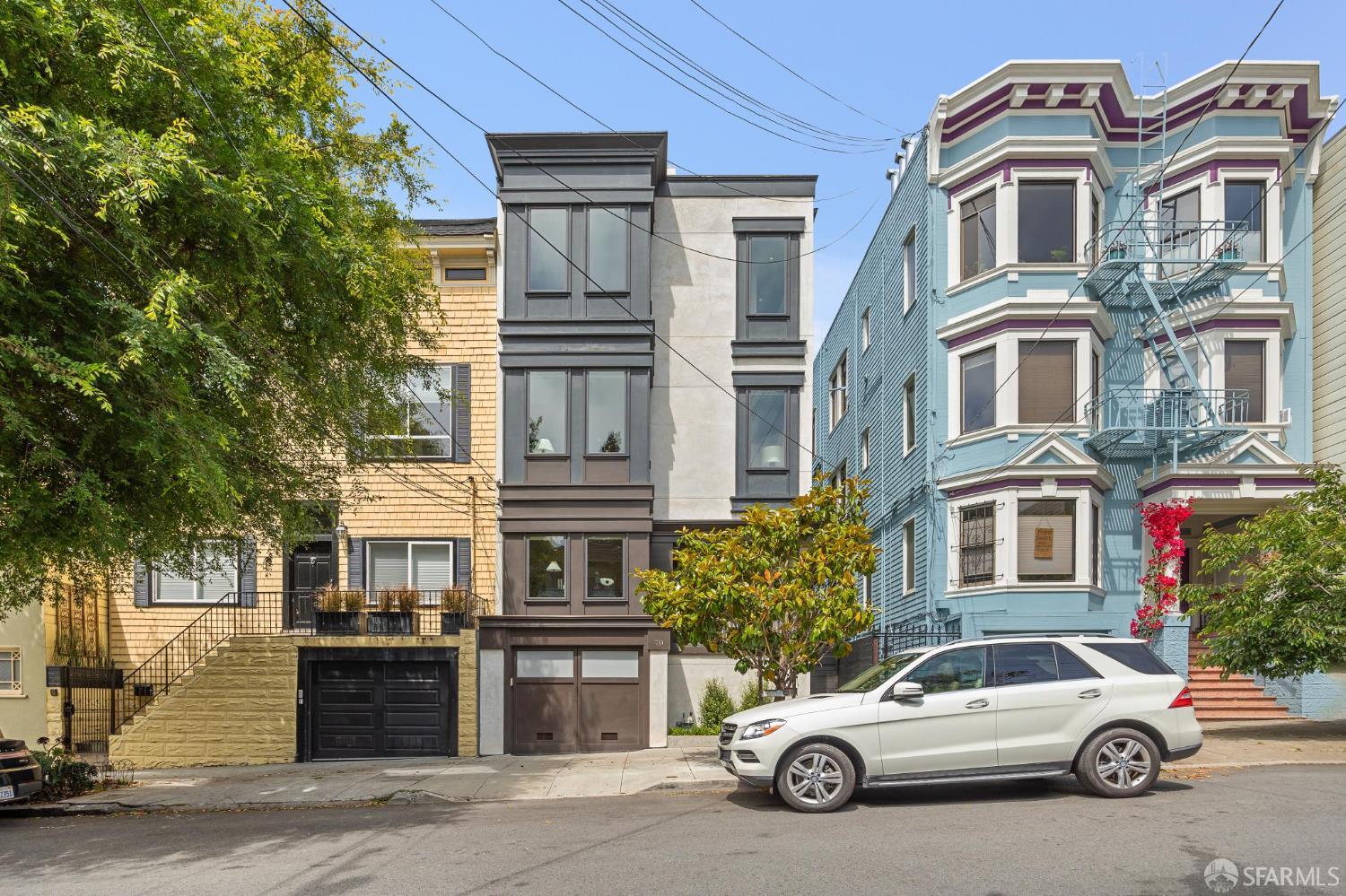 70 Douglass Street