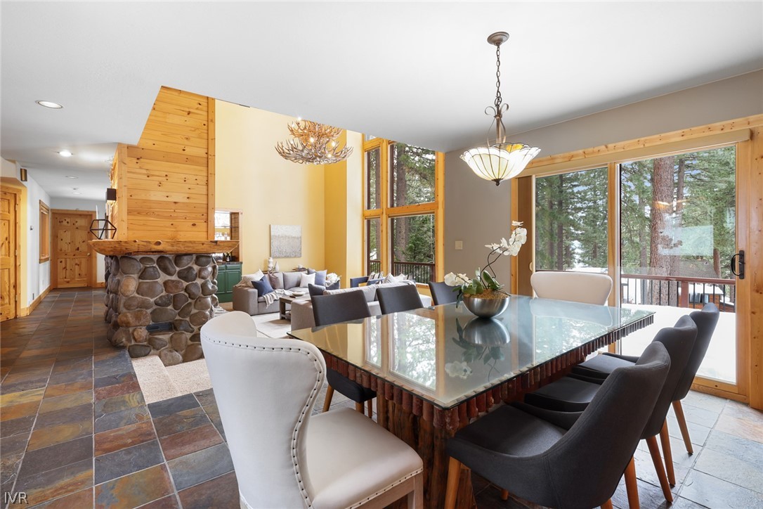 627 Woodridge Circle
