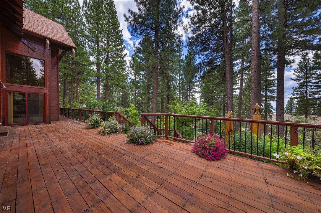 627 Woodridge Circle