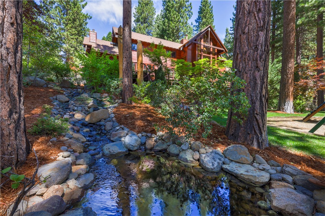 627 Woodridge Circle