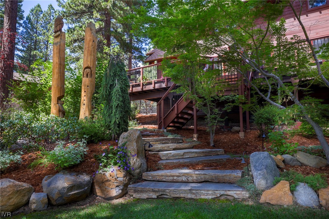 627 Woodridge Circle