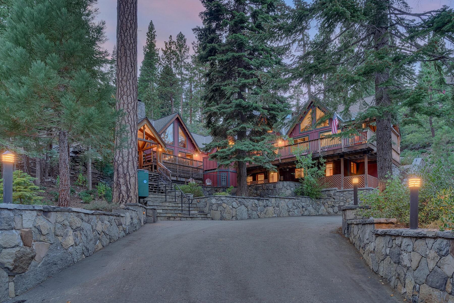 4325 Jeffrey Way
