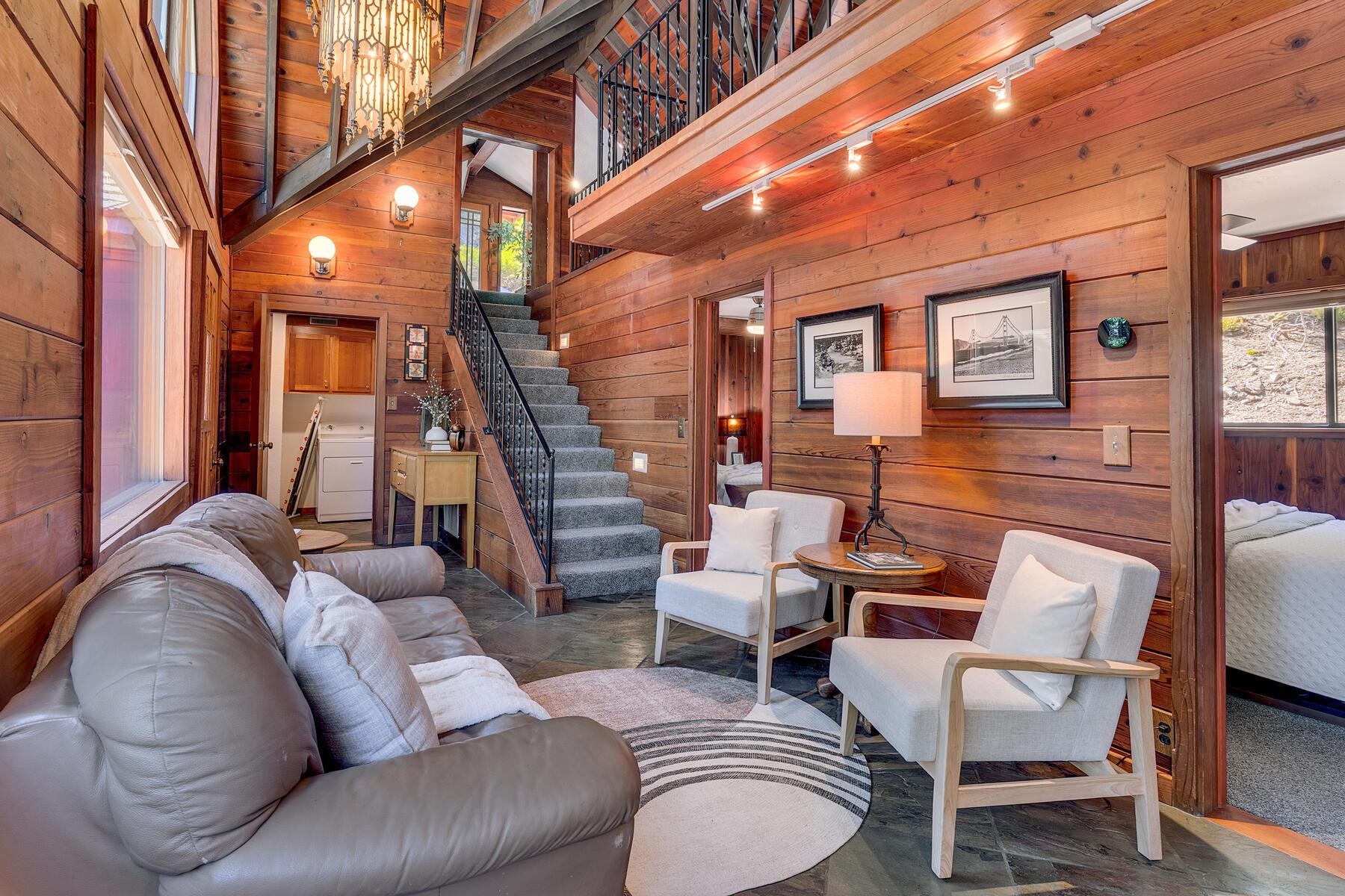 4325 Jeffrey Way