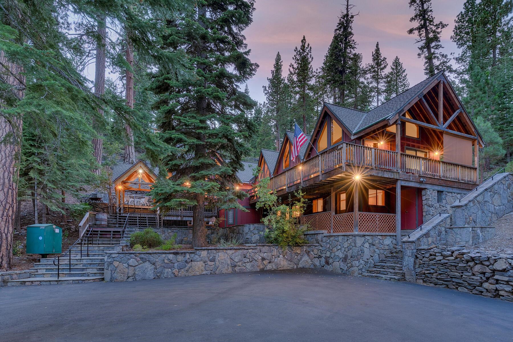 4325 Jeffrey Way