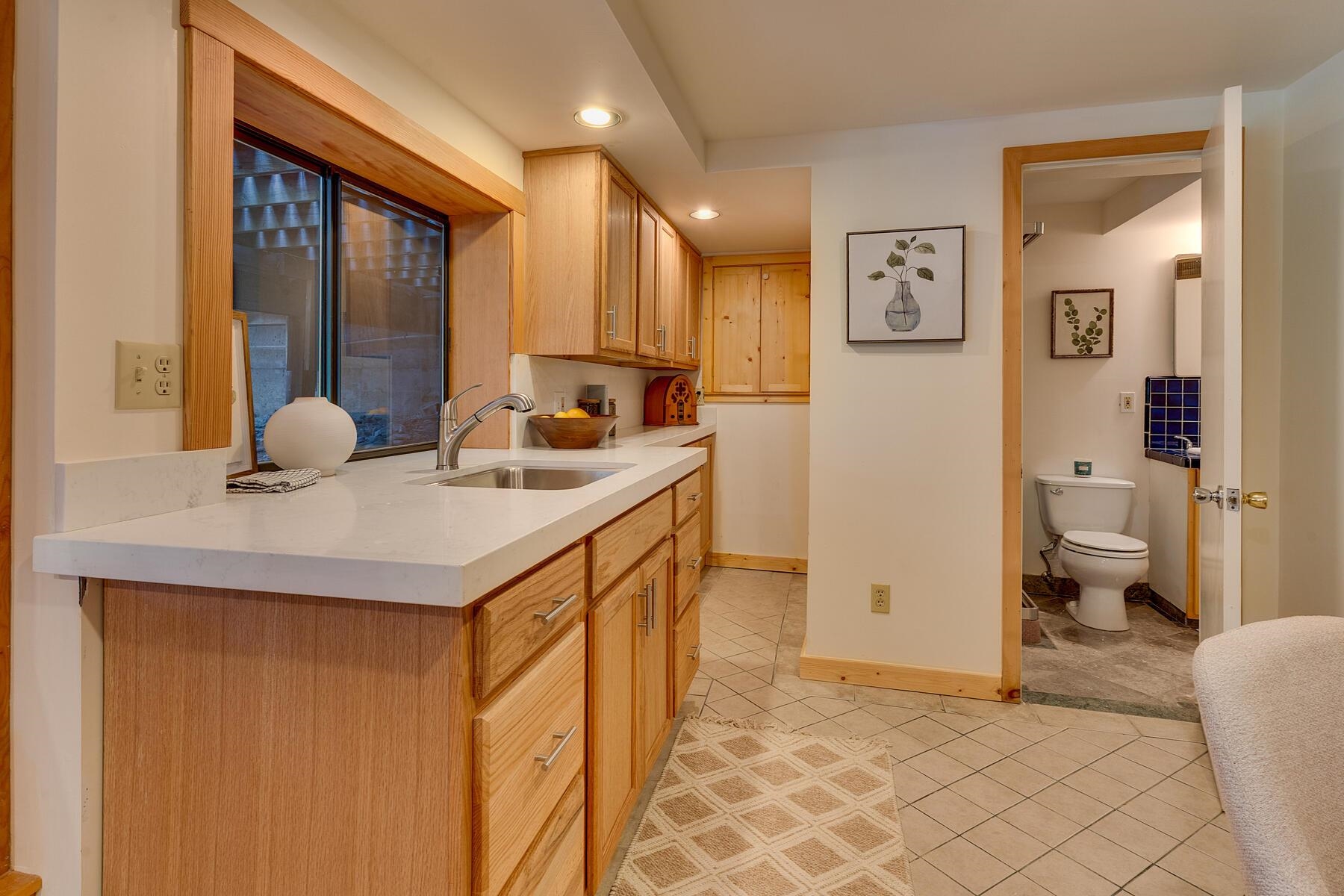 4325 Jeffrey Way