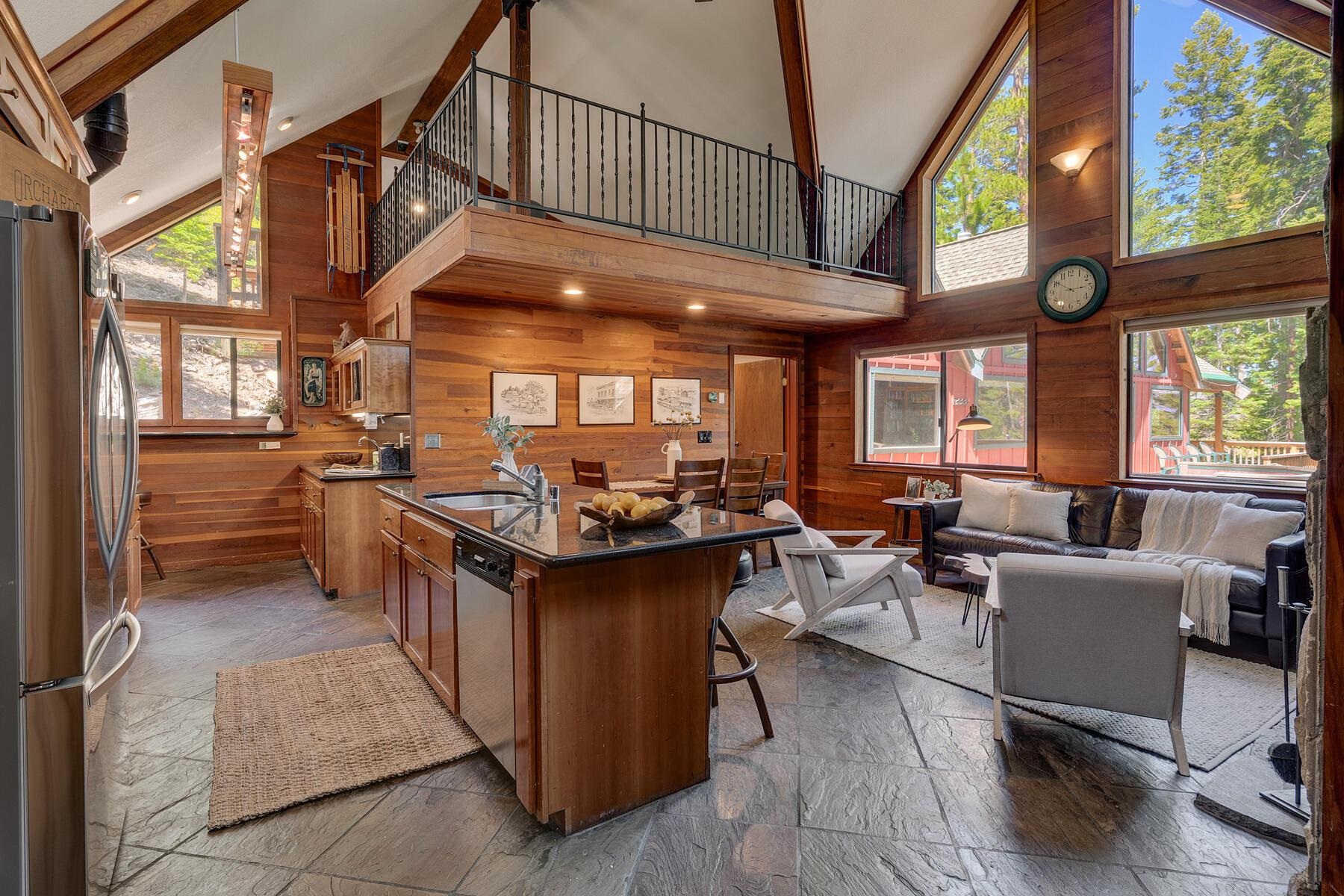 4325 Jeffrey Way