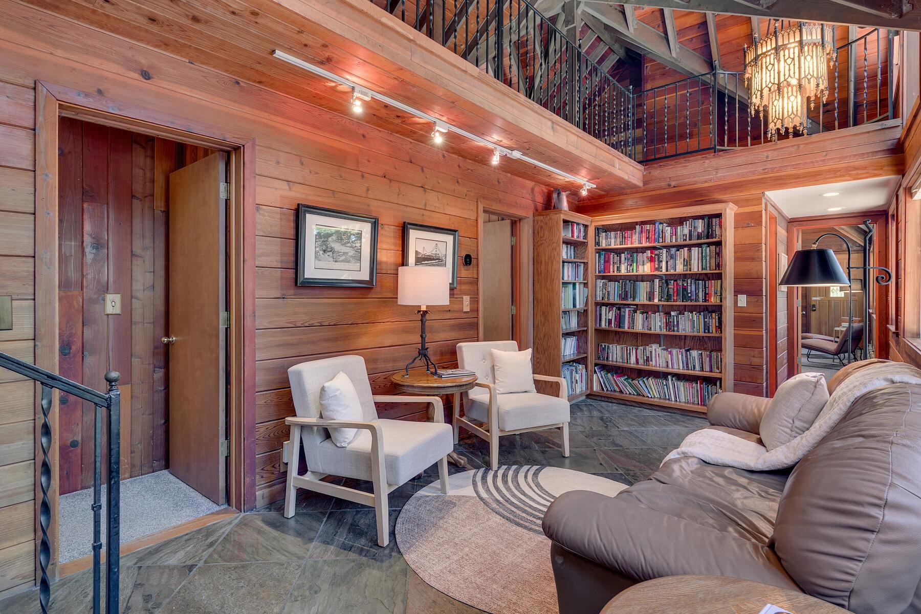 4325 Jeffrey Way