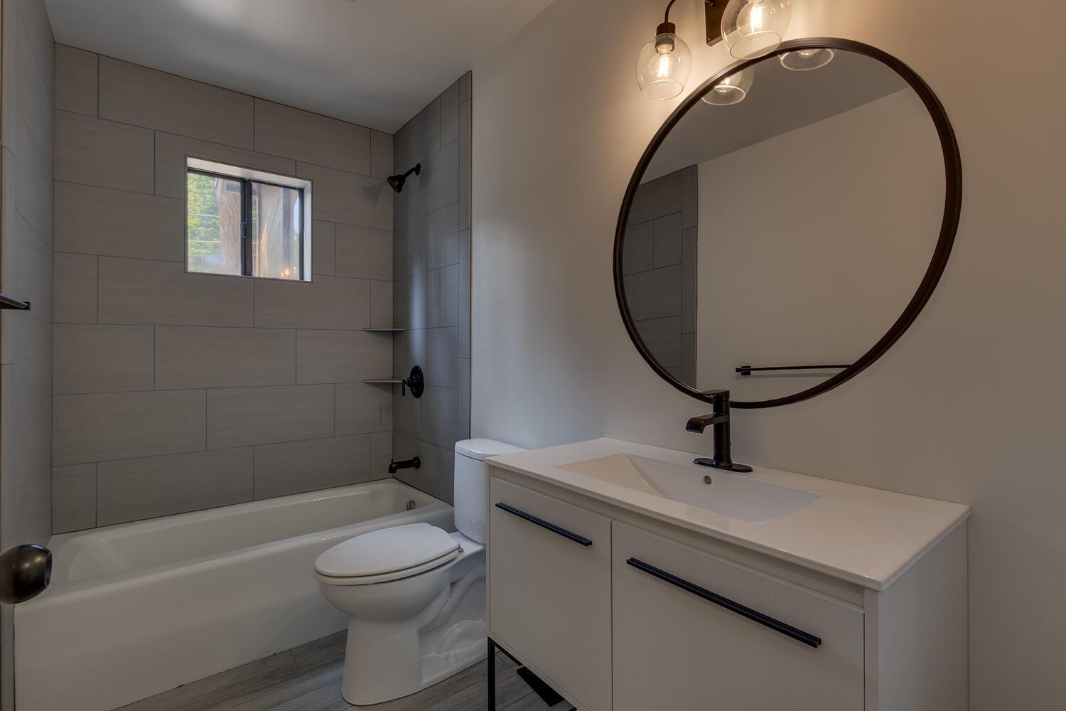 1900 Silver Tip Drive