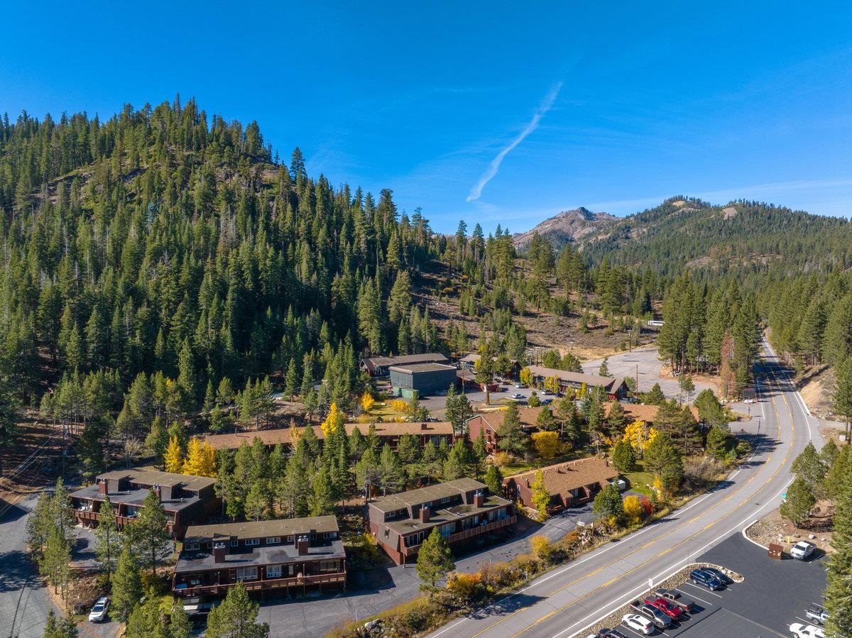 205 Alpine Meadows Road Unit: 2