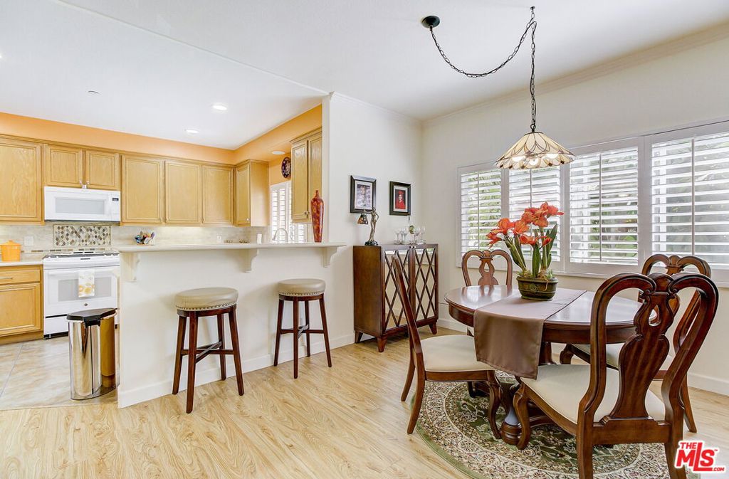 3003 W Riverside Drive 105