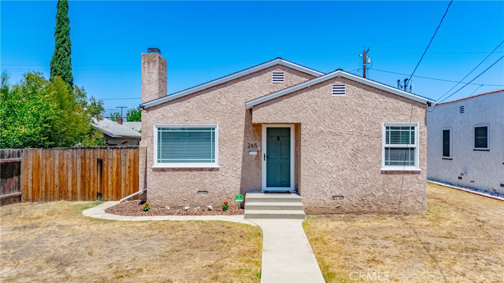 265 W Pershing Court