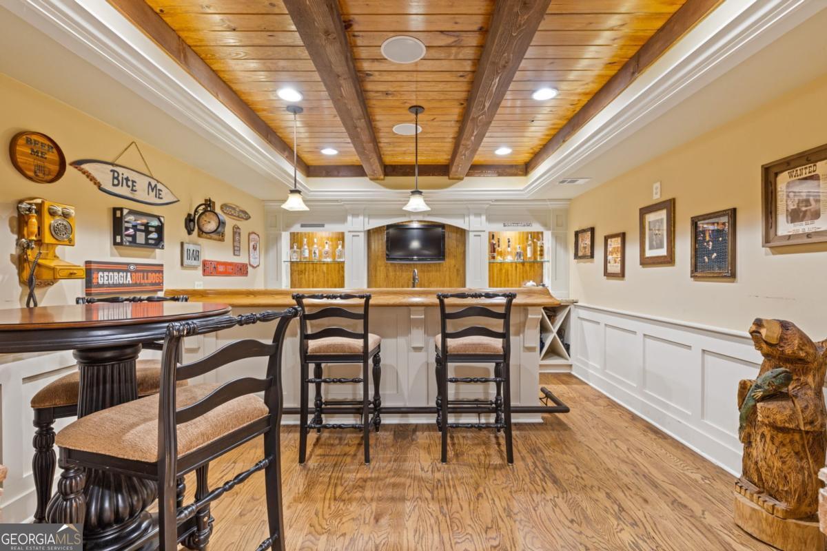 110 Hawks Bend