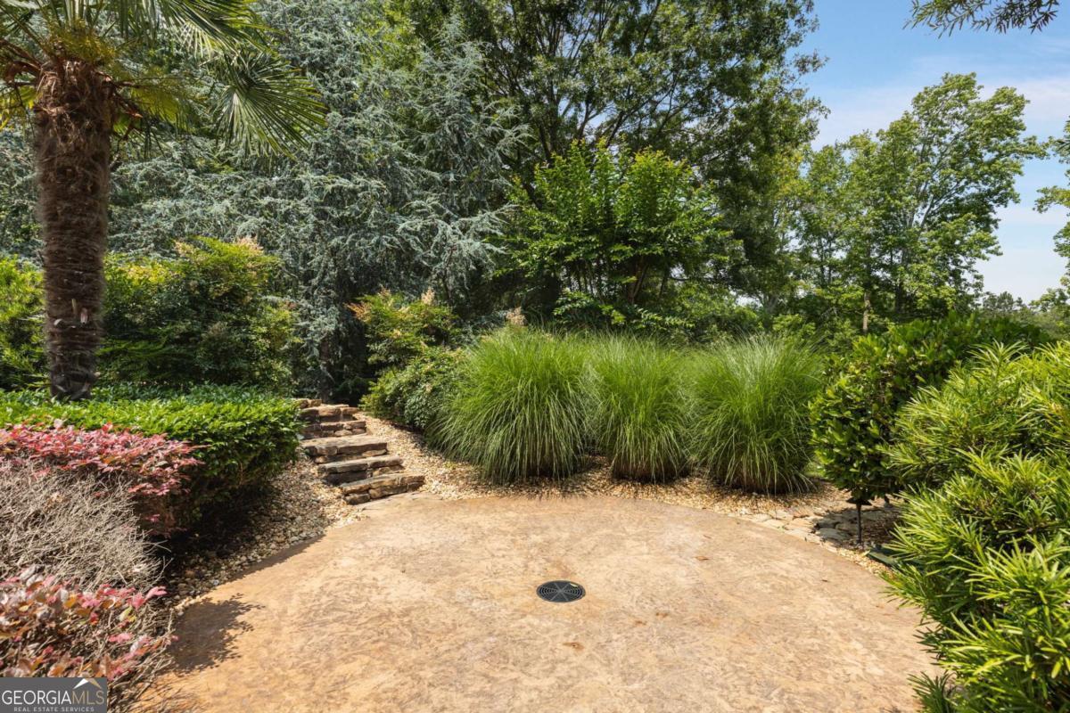 110 Hawks Bend