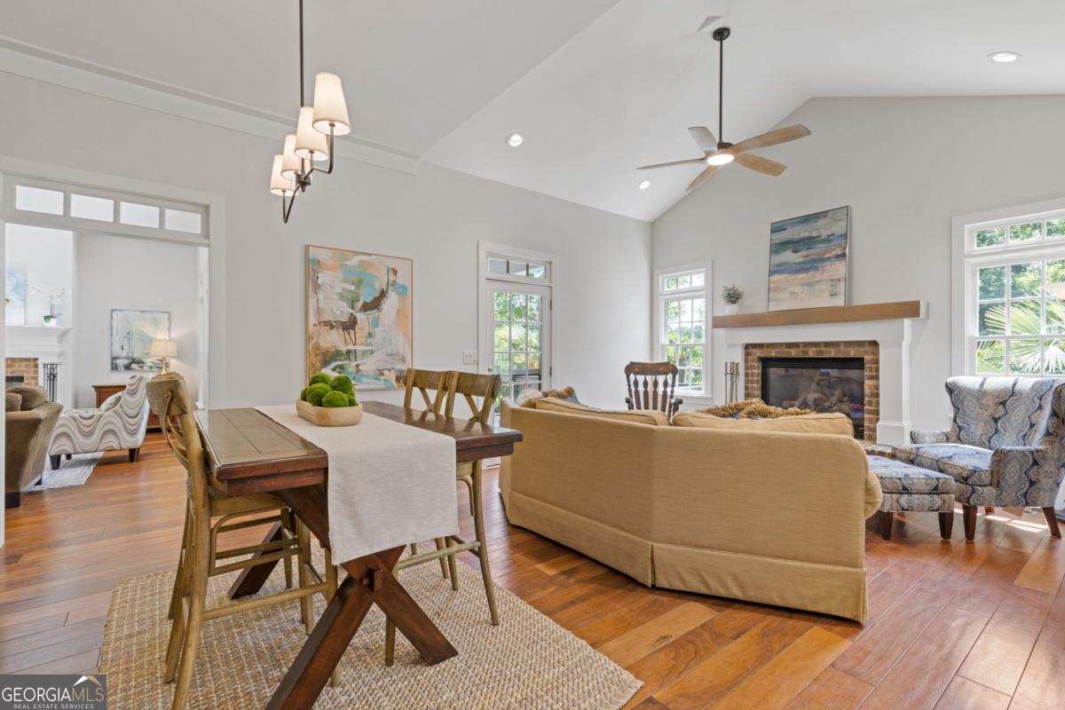 110 Hawks Bend