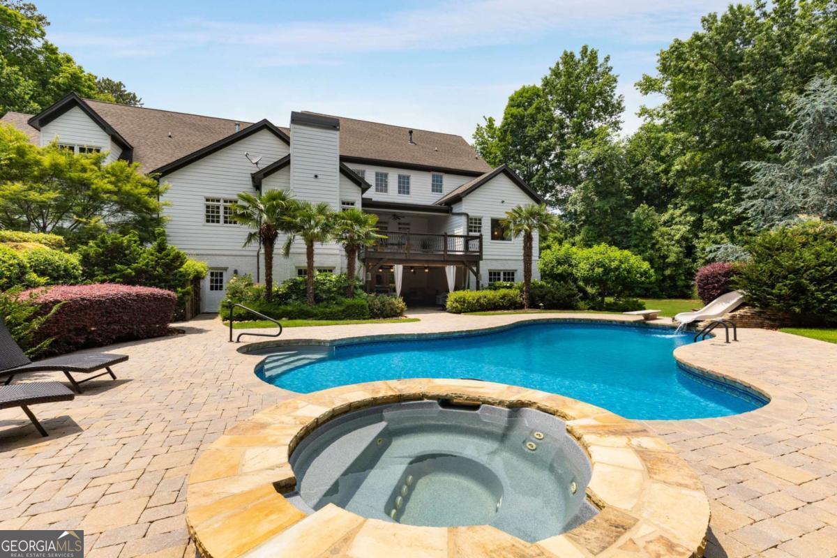 110 Hawks Bend