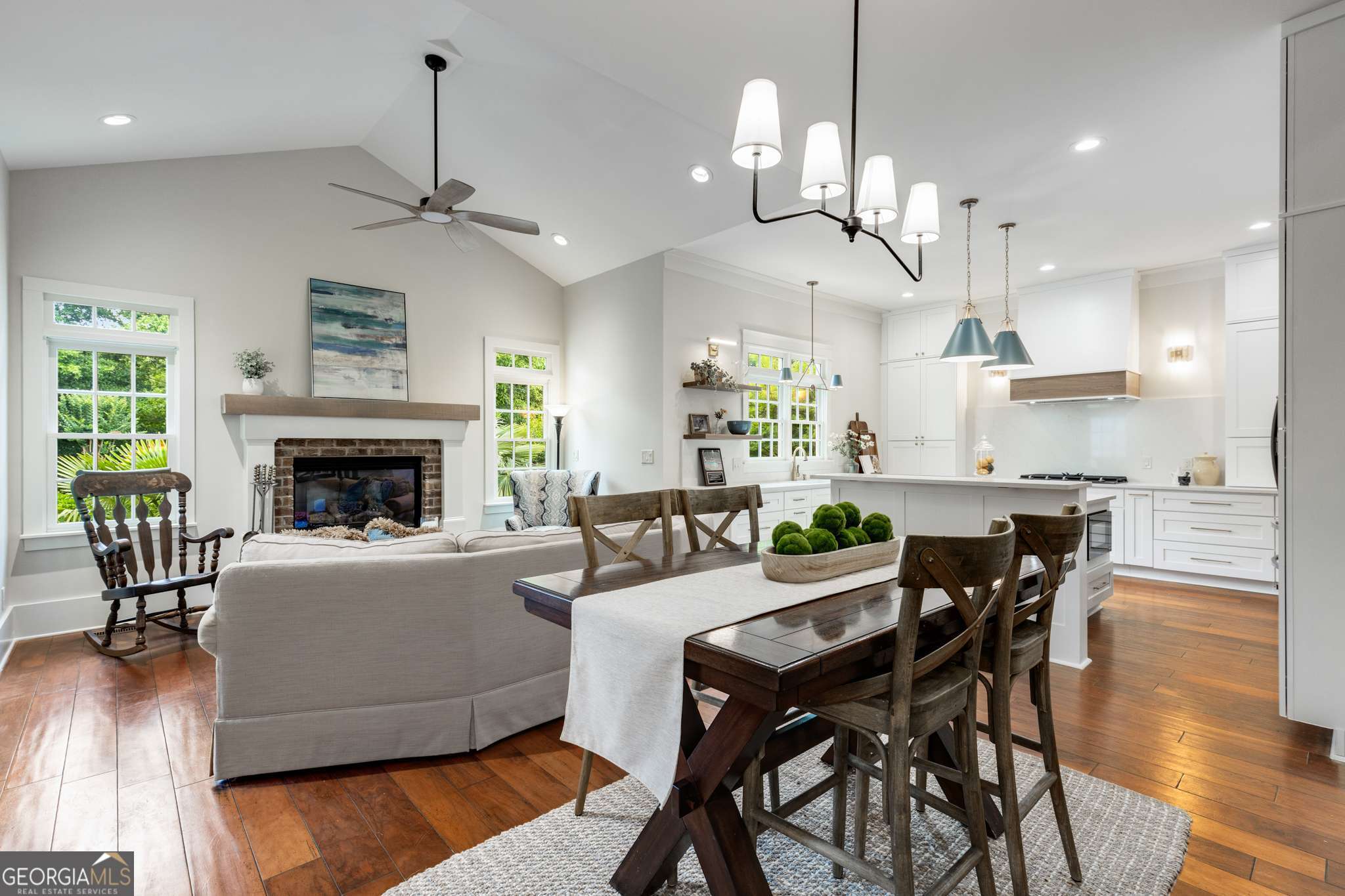 110 Hawks Bend