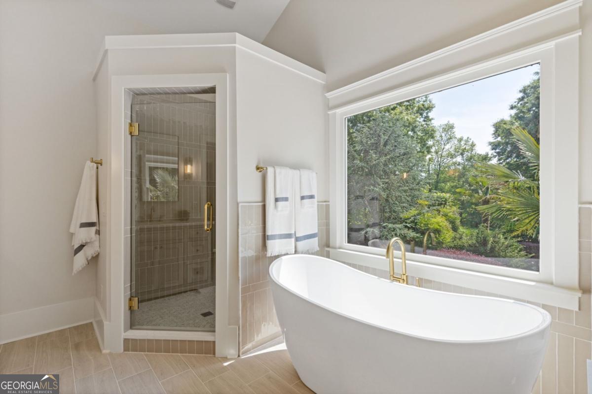 110 Hawks Bend