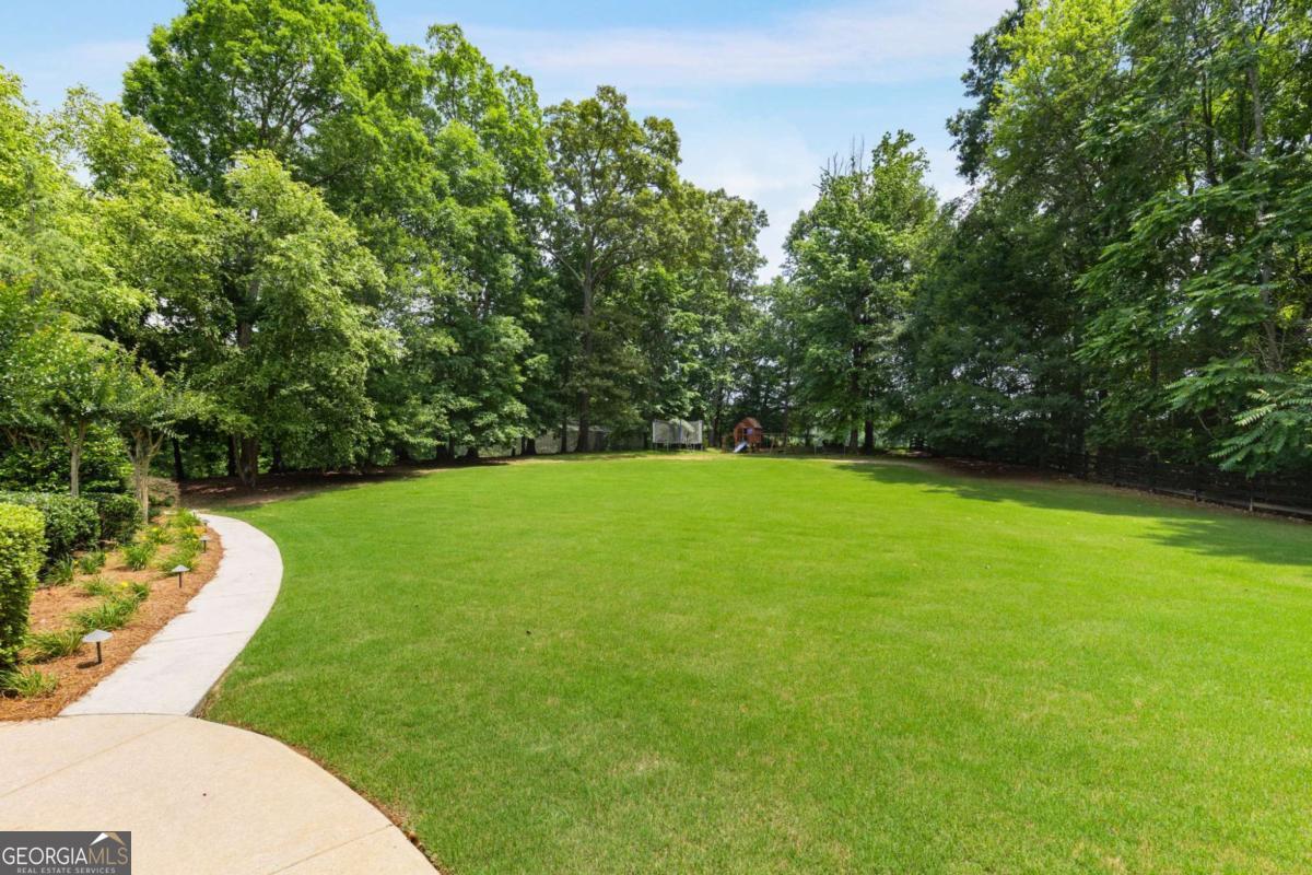 110 Hawks Bend