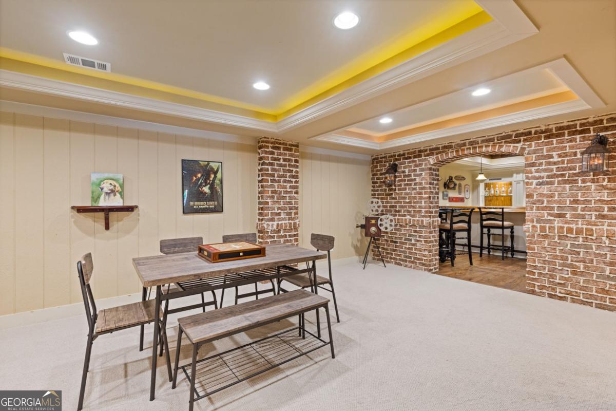 110 Hawks Bend