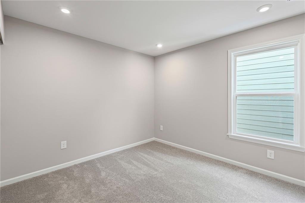 546 Traminer Way