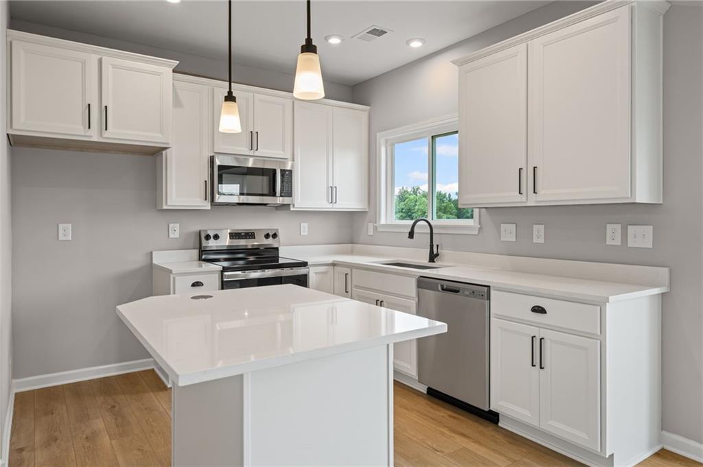 546 Traminer Way