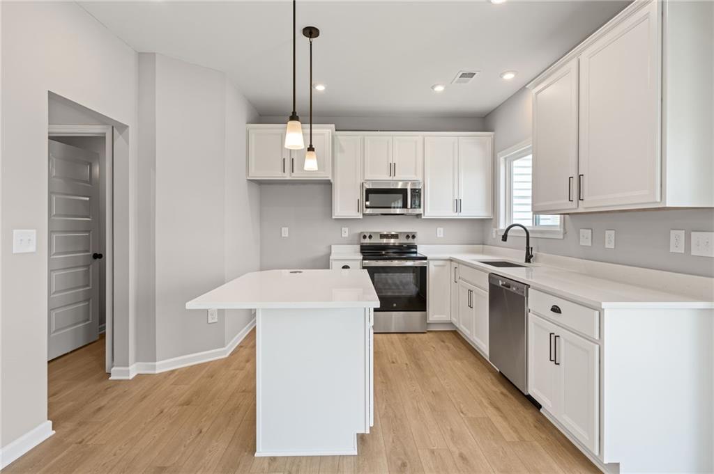 546 Traminer Way