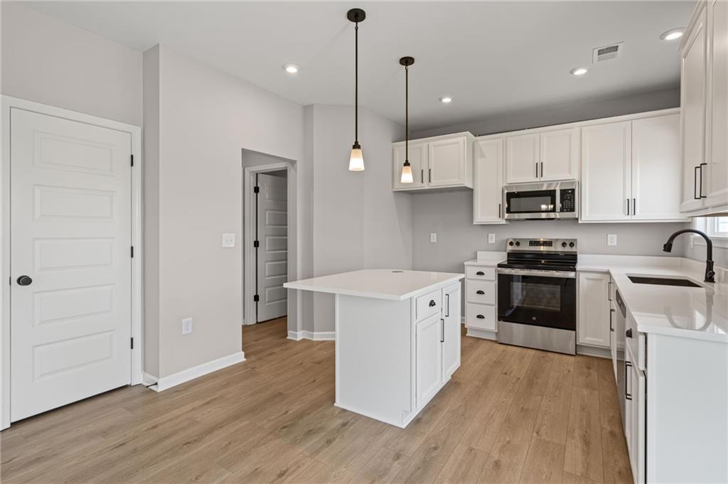 546 Traminer Way