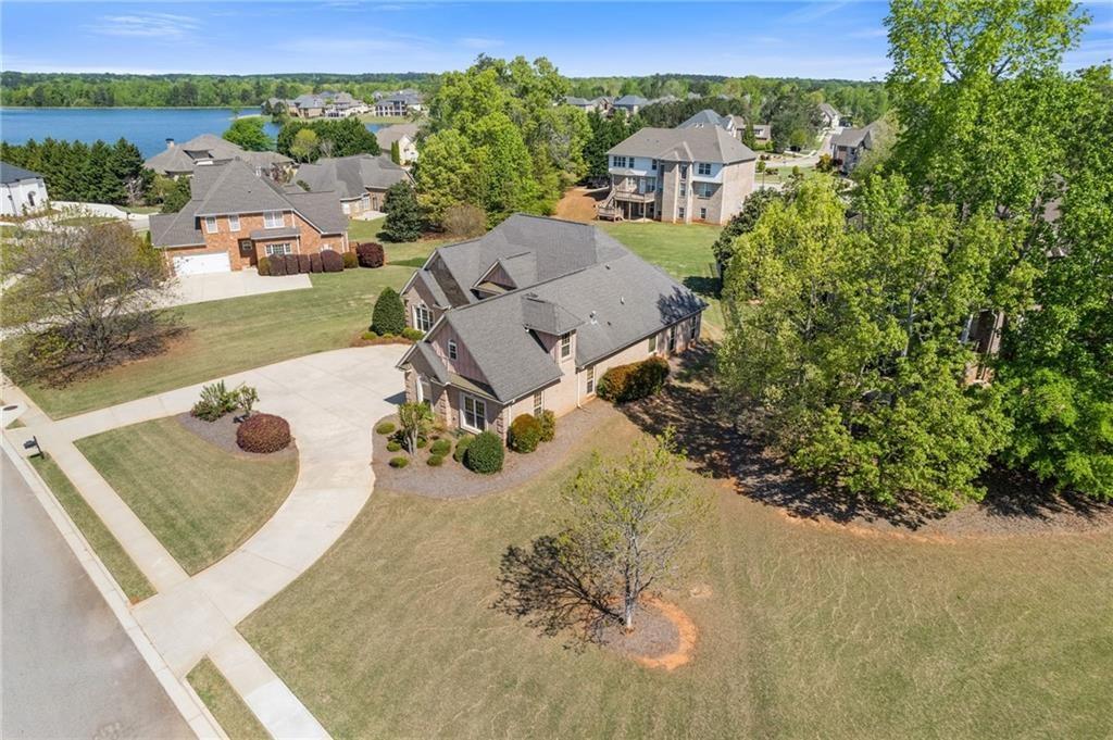 755 Peninsula Overlook