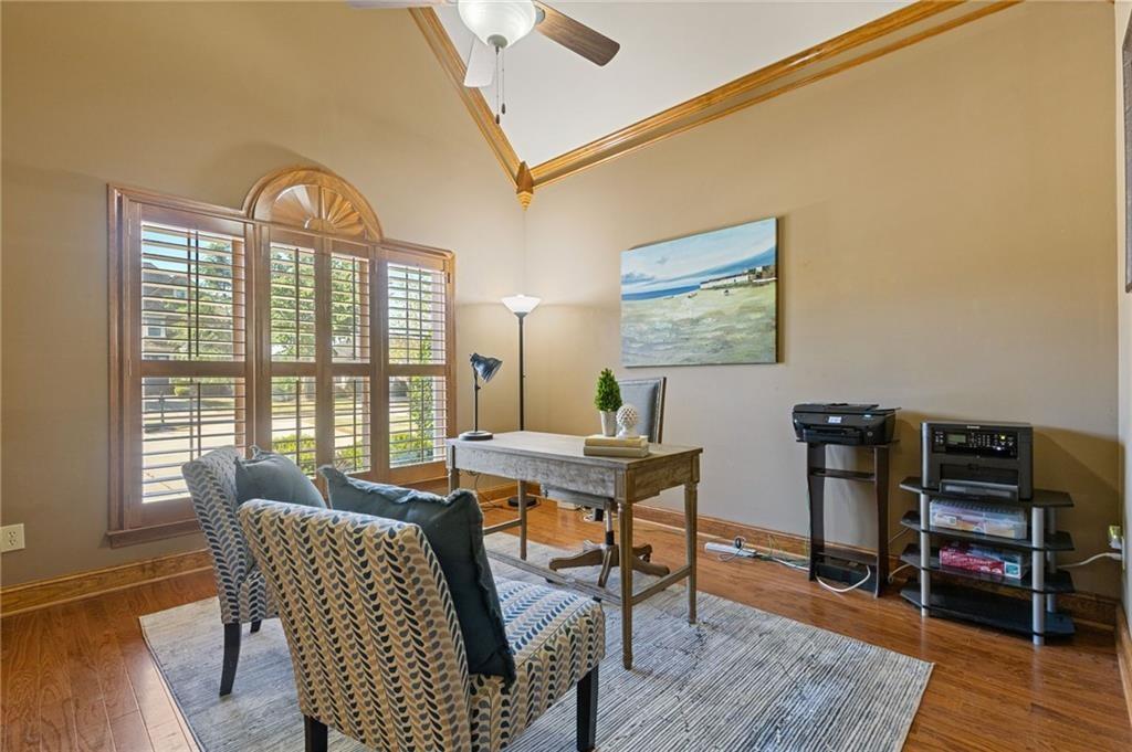 755 Peninsula Overlook
