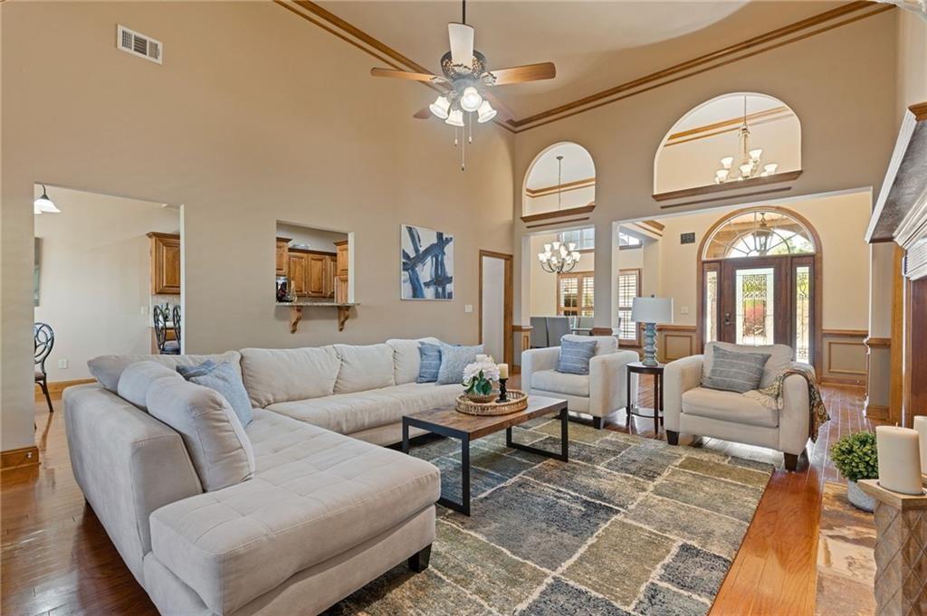 755 Peninsula Overlook
