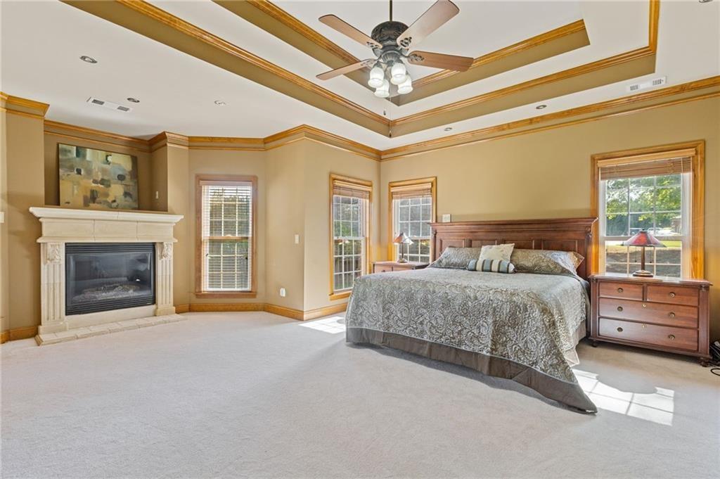 755 Peninsula Overlook