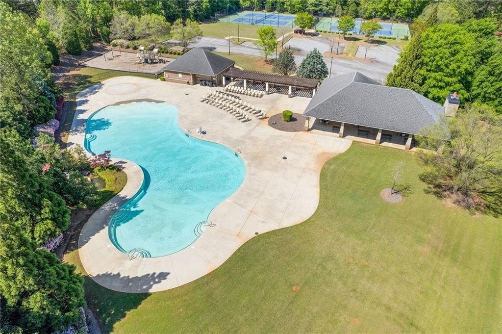 755 Peninsula Overlook