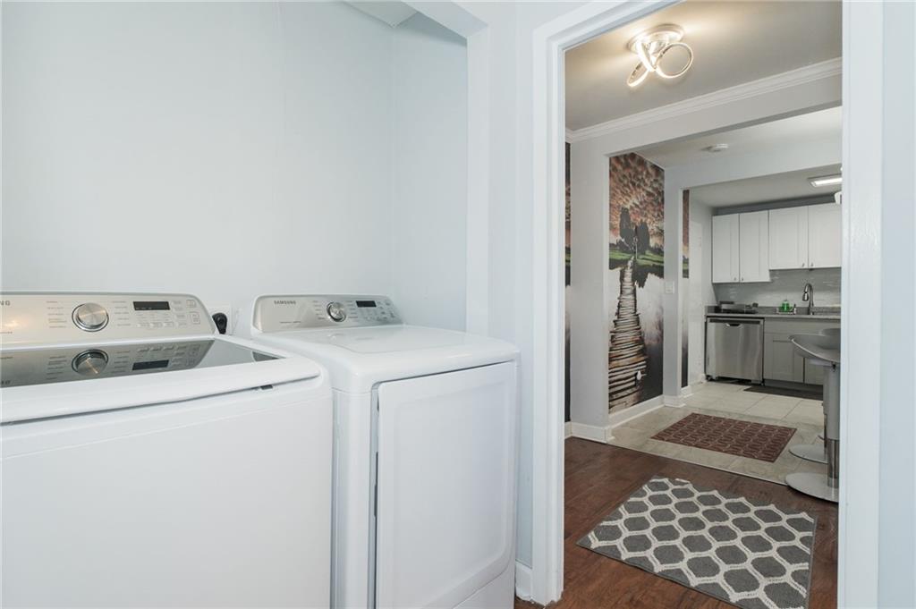 215 Piedmont Avenue NE