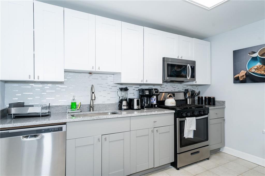 215 Piedmont Avenue NE