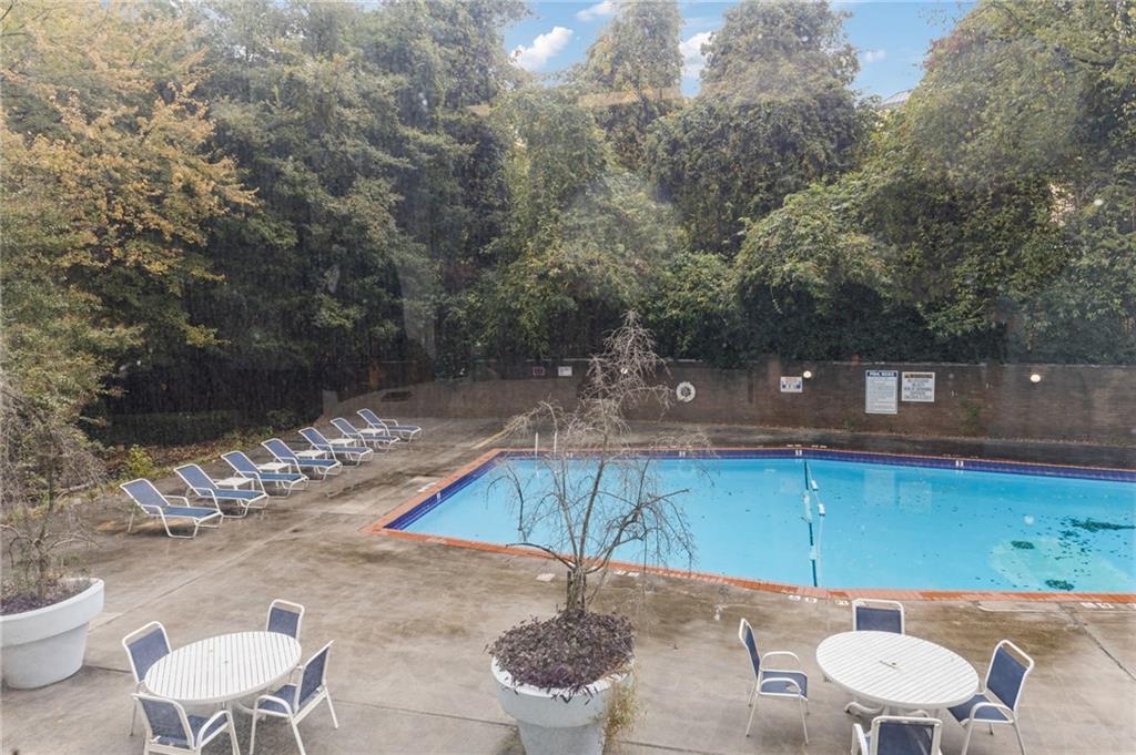 215 Piedmont Avenue NE