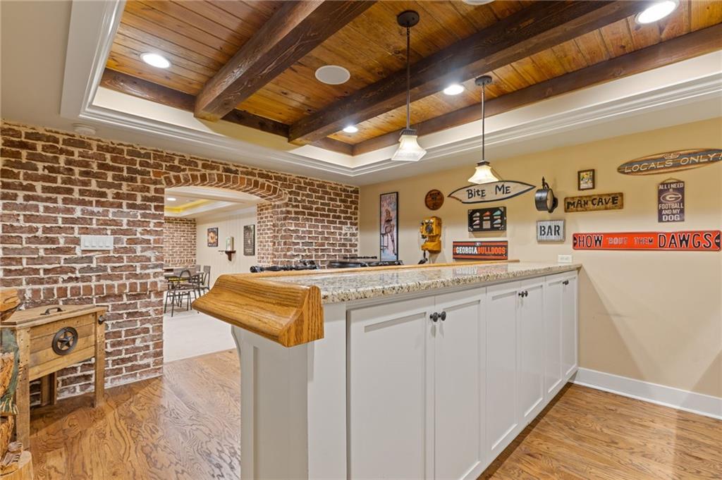110 Hawks Bend