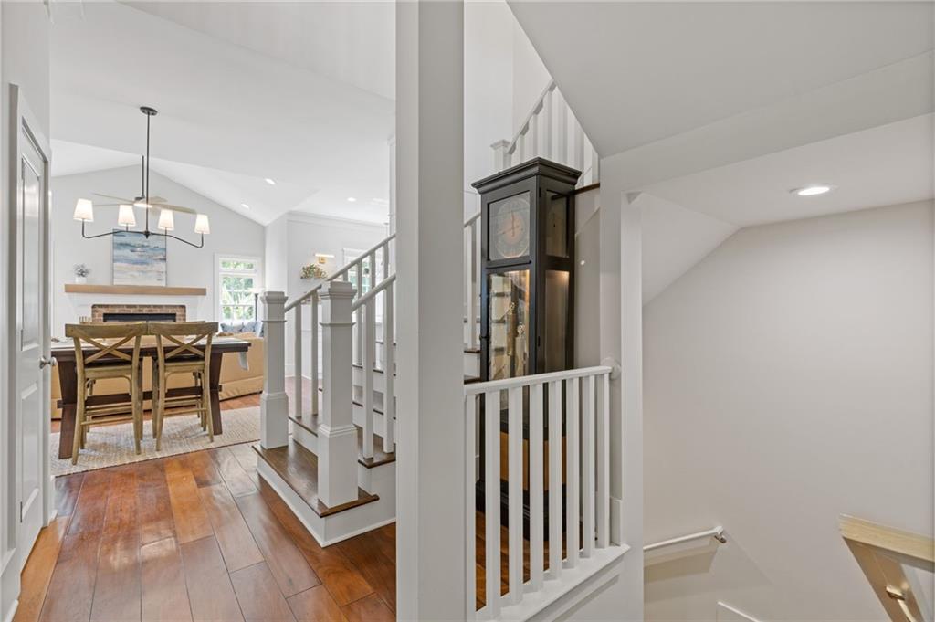 110 Hawks Bend