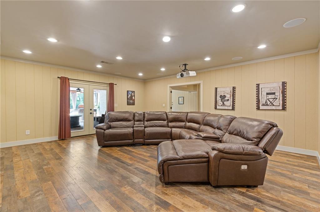 110 Hawks Bend