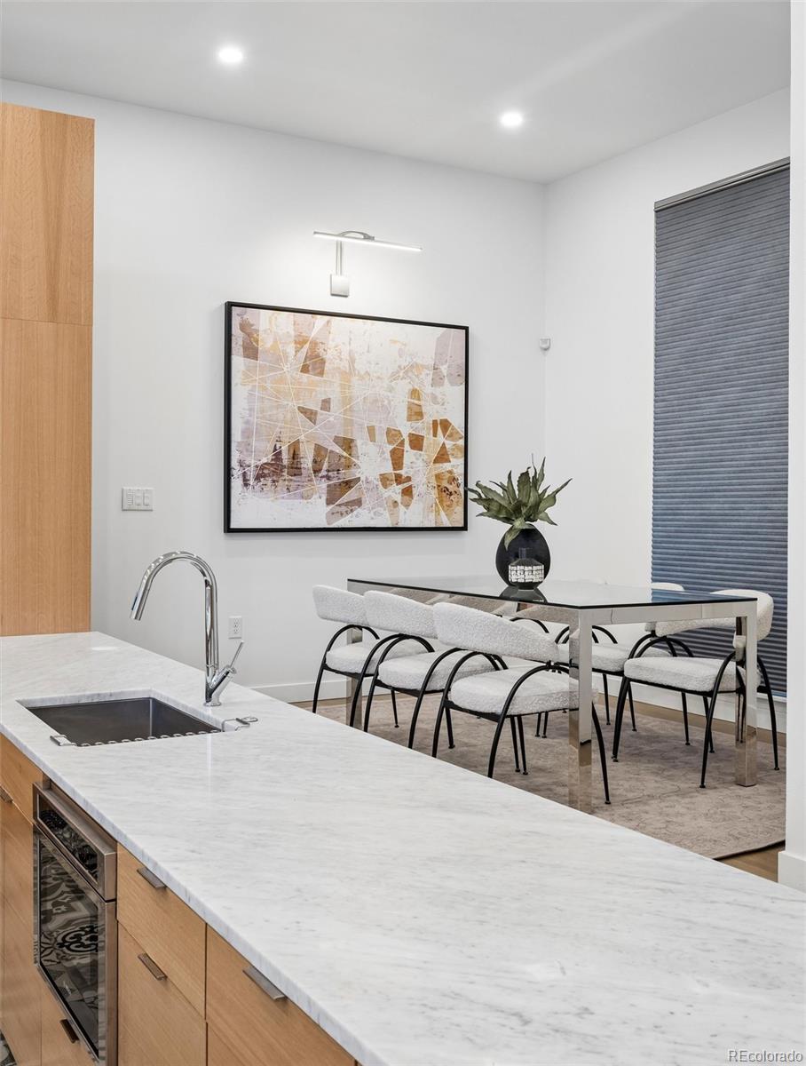 3701 Jason Street Unit: 4