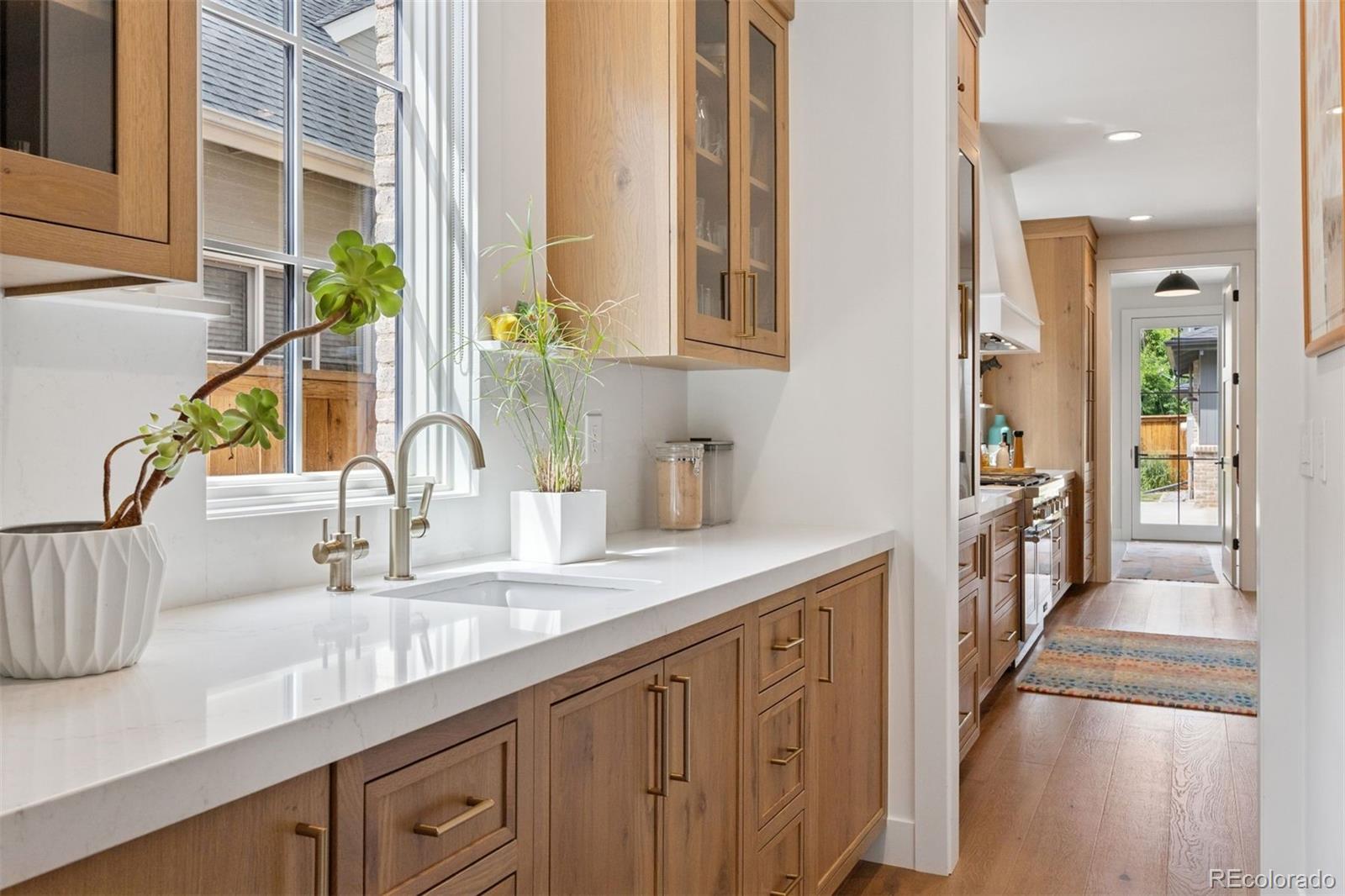 2419 S Clayton Street