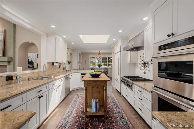 3 E Belleview Court