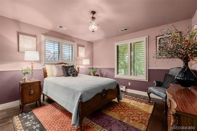 3 E Belleview Court