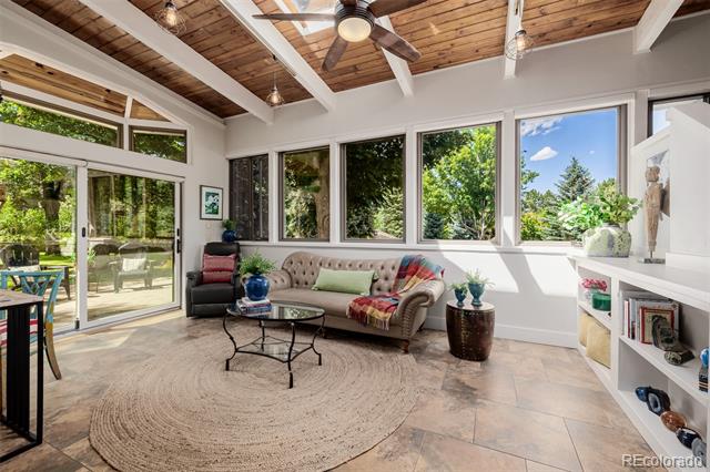 3 E Belleview Court