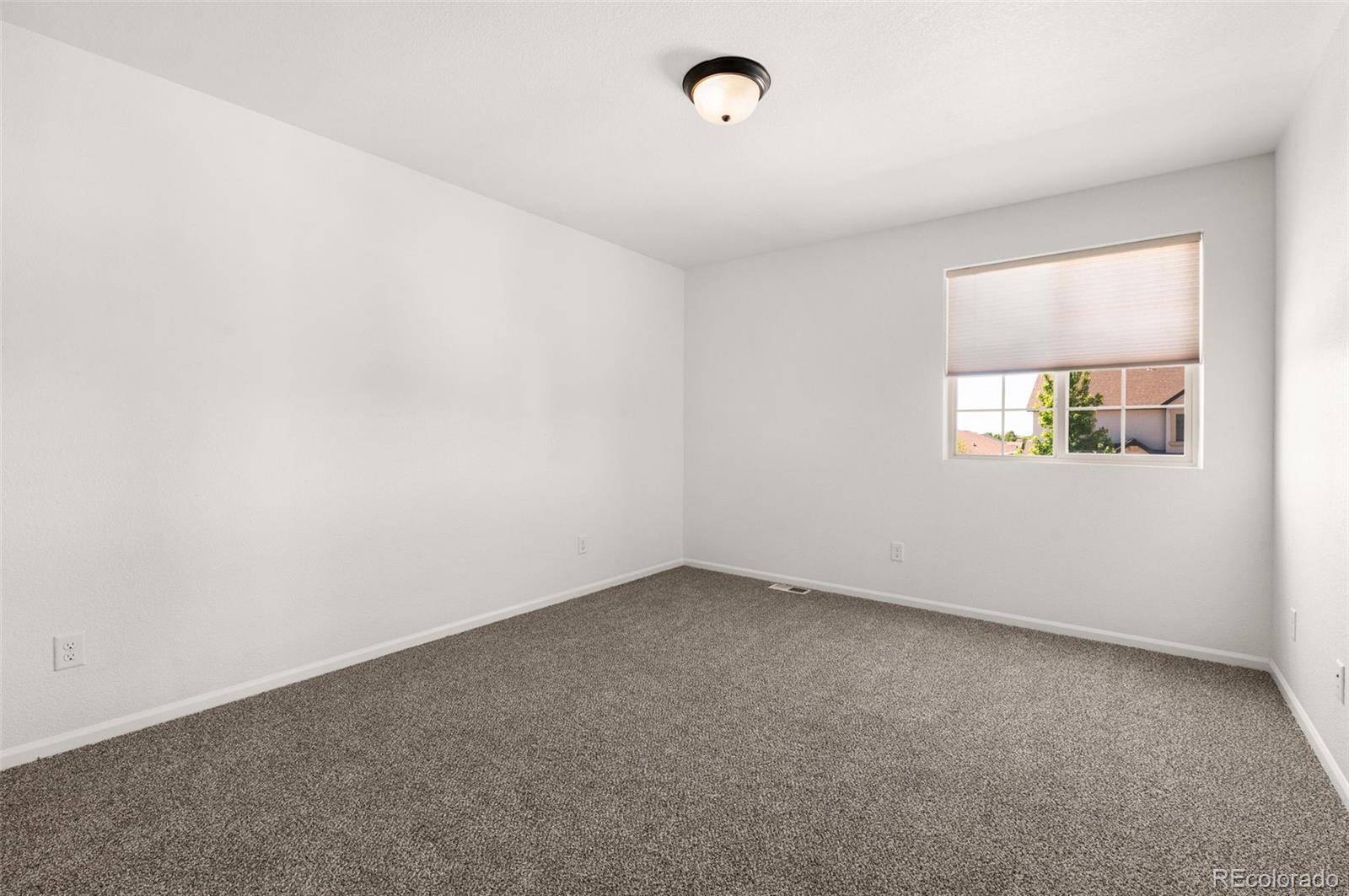 8276 Birch Tree Loop